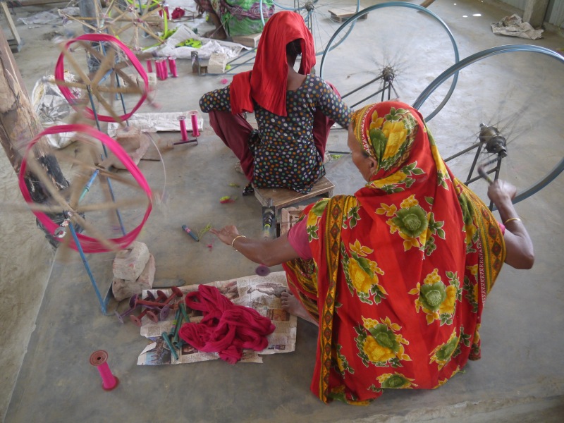 Les ateliers de tissage de Friendship, sur les chars du Nord du Bangladesh